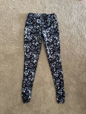 GAIAM Black, Pink & Light Blue Abstract Print Leggings